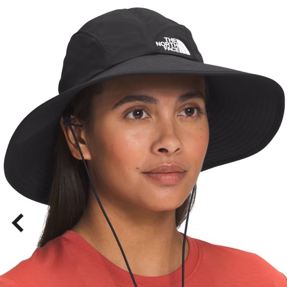 The North Face Accessories - NWOT The North Face Bucket Hat | Women’s Size L/XL